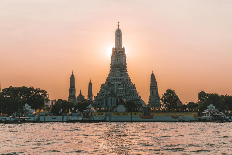 Sunset at Wat Arun