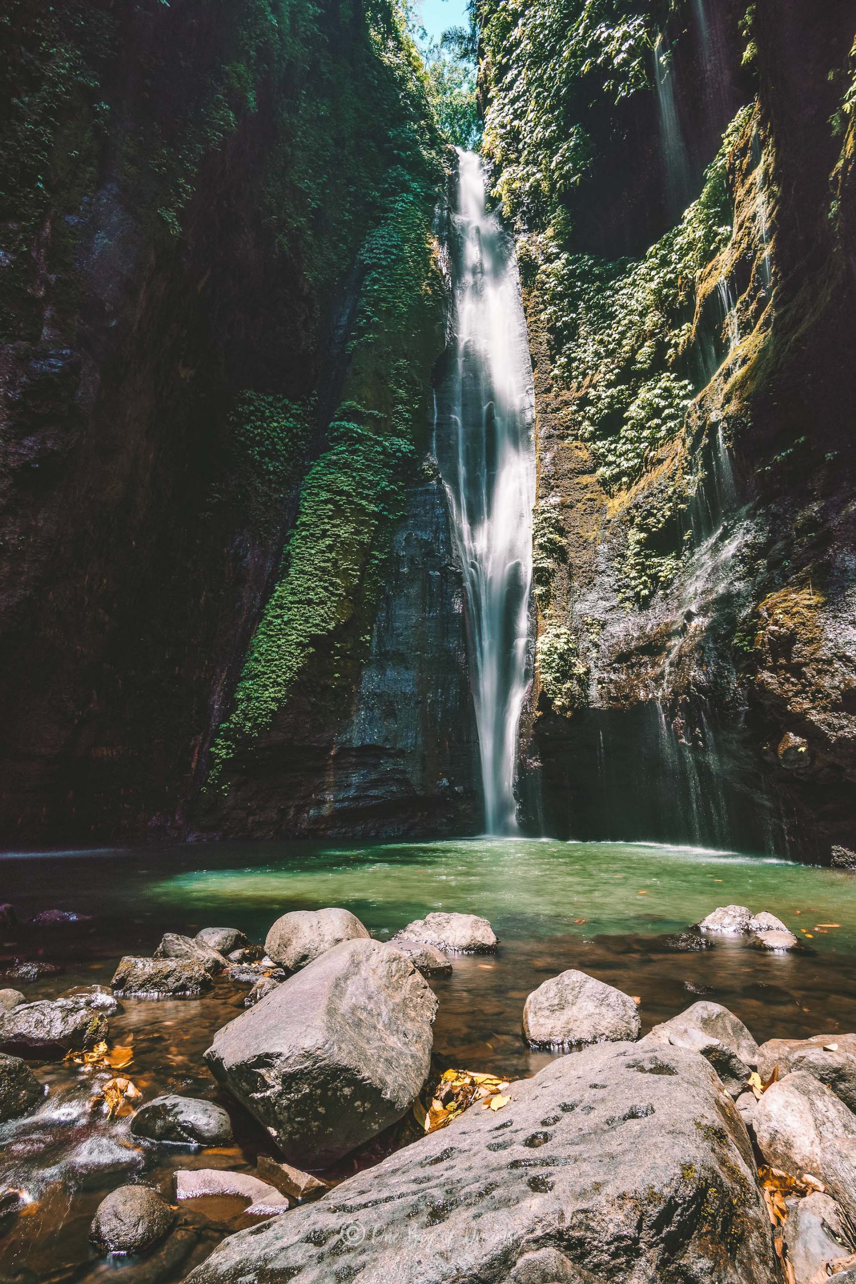 small Waterfall next to Sekumpul Waterfall